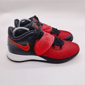 Nike Kyrie Flytrap III Bred Basketball Sneakers Mens‎ Size 7.5 Black Red Shoes